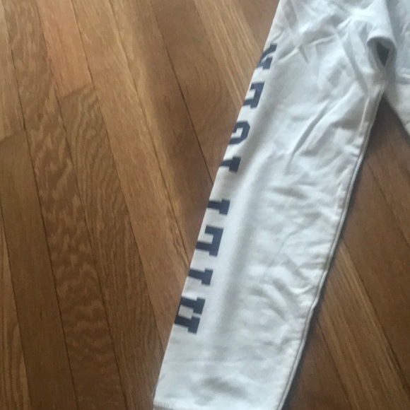 Tommy Hilfiger shirt - Picture 4 of 4